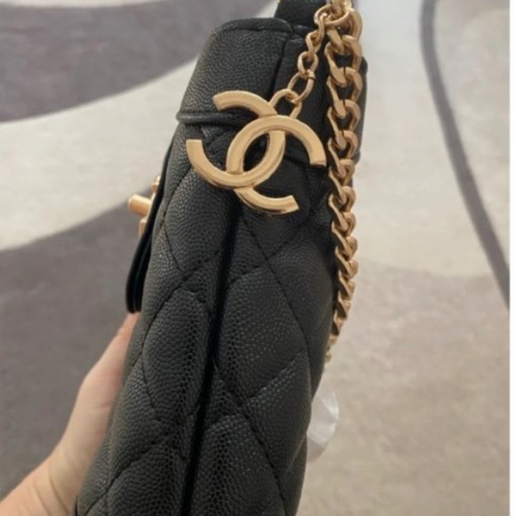 New Auth. Chanel GWP Phone Holder Bag - Picture 4 of 11